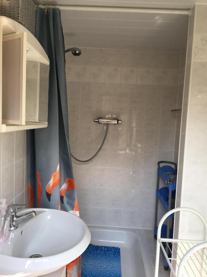 Ferienbungalow Karnitz/Ruegen Exteriör bild