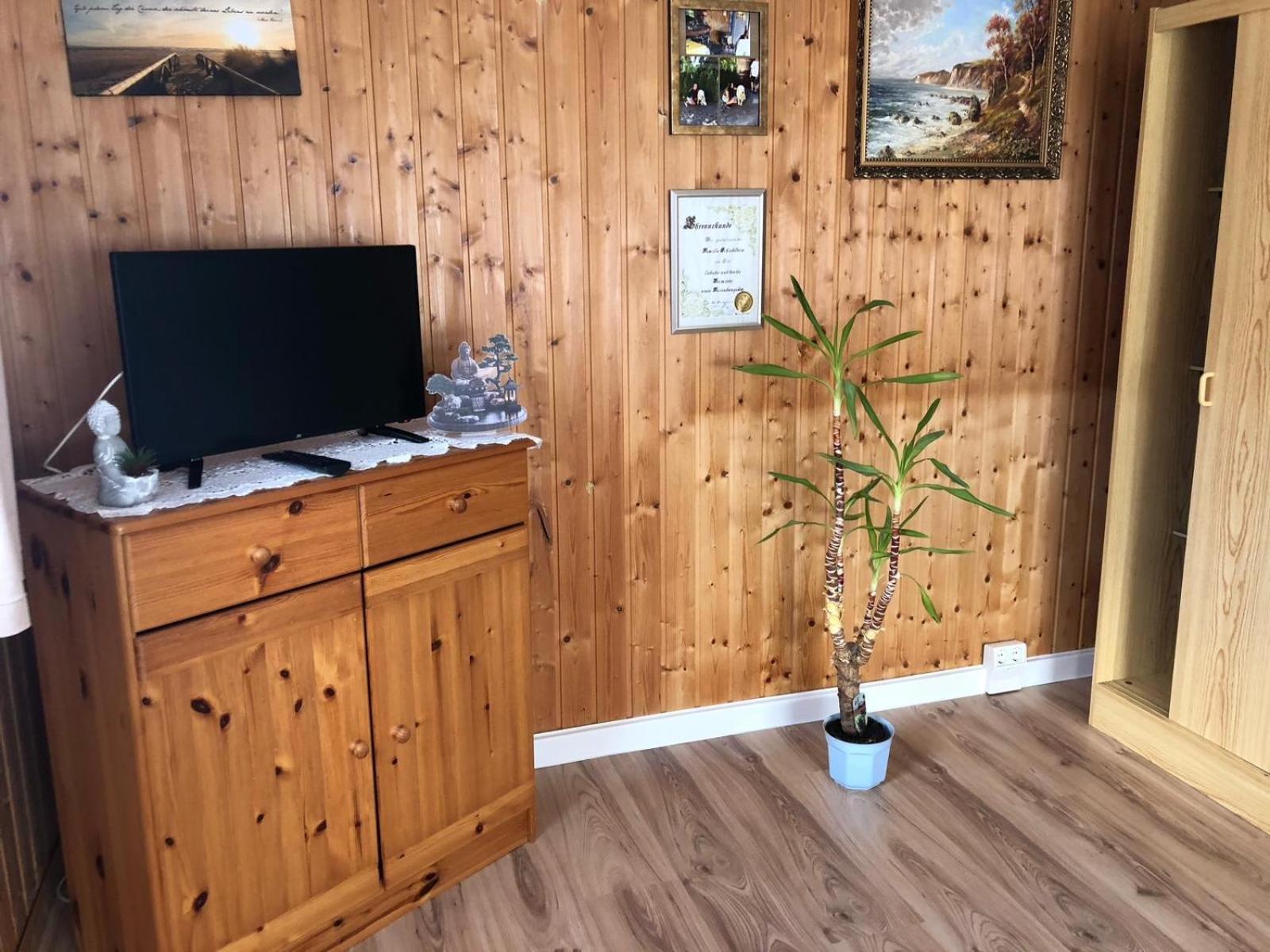 Ferienbungalow Karnitz/Ruegen Exteriör bild